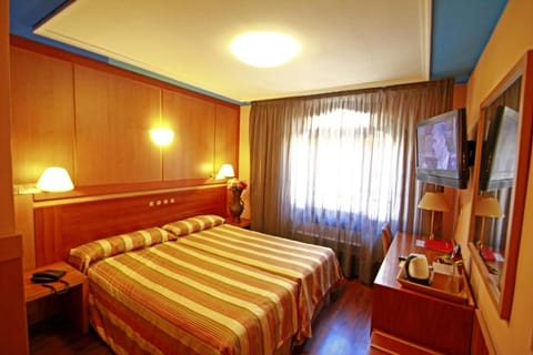 Hotel Paris Centro Vacation rental in Zaragoza