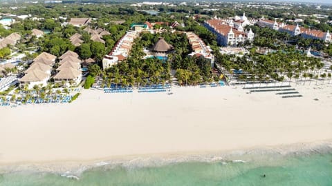 Viva Wyndham Azteca All Inclusive Resort in Playa del Carmen