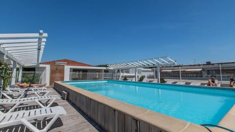 Vacanceole - Residence Le Crystal Vacation rental in Cagnes-sur-Mer