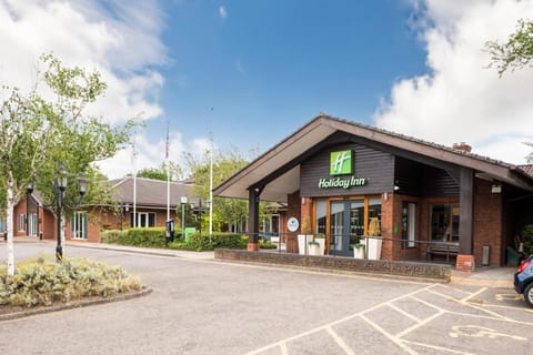 Holiday Inn Guildford Vacation rental in Guildford