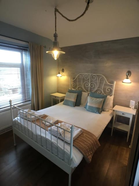 Ty Rosa Rooms Vacation rental in Cardiff