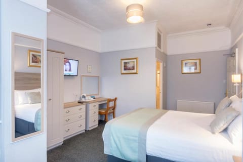 Lindum Lodge Vacation rental in Torquay