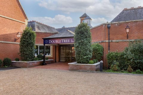 DoubleTree by Hilton St. Anne's Manor Vacation rental in Bracknell