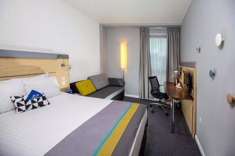 Holiday Inn Express Hull City Centre Vacation rental in Hull