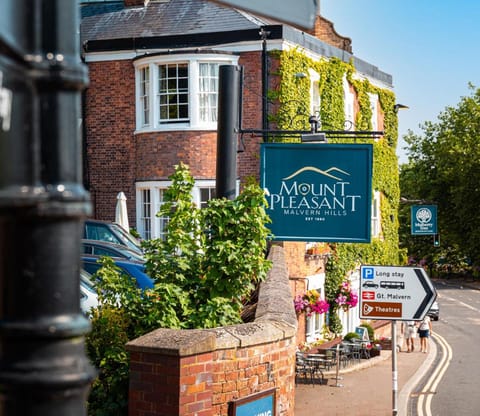 Mount Pleasant Hotel Vacation rental in Malvern Hills District