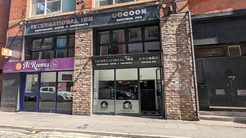 Cocoon @ International Inn & Apartments Vacation rental in Liverpool