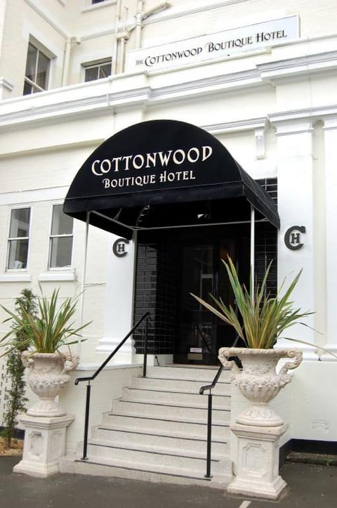 Cottonwood Boutique Vacation rental in Bournemouth