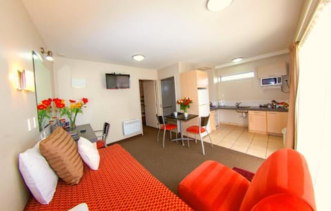 Cranford Oak Motel Vacation rental in Christchurch