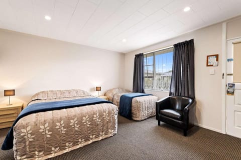 Econo Lodge Canterbury Court Vacation rental in Christchurch