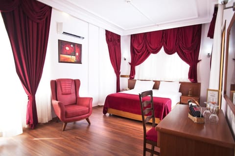 Triana Hotel Hotel in Antalya
