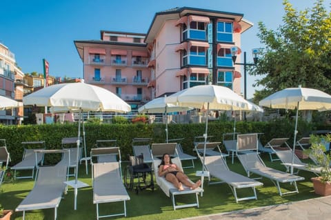 Kriss Internazionale Hotel Vacation rental in Bardolino