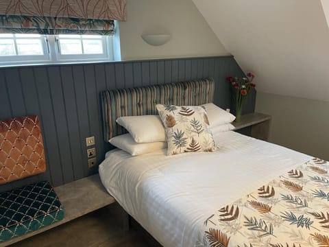 The White Horse Hotel and Luxury Shepherds Huts Vacation rental in Mid Suffolk District