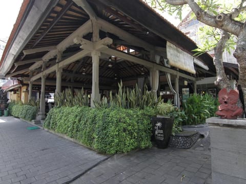 Adi Dharma Cottages Vacation rental in Kuta