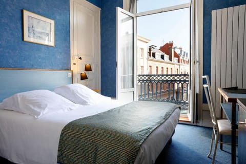 Grand Hotel de L'Univers Vacation rental in Amiens