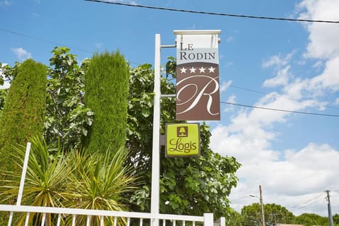 Hotel Le Rodin Vacation rental in Arles