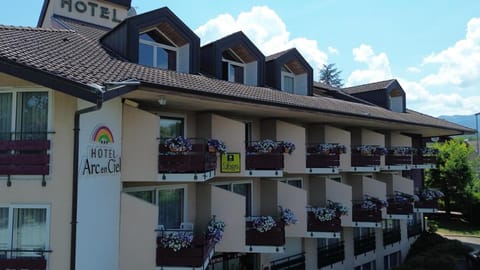 Logis Hotel Arc En Ciel Vacation rental in Thonon-les-Bains