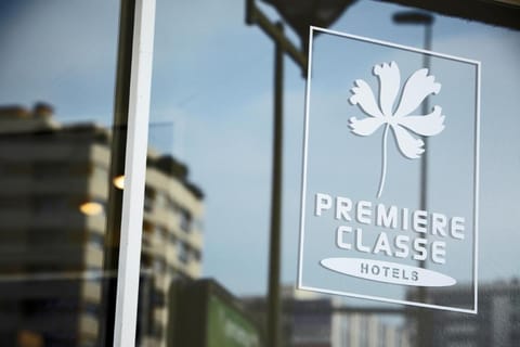 Premiere Classe Paris Ouest - Pont de Suresnes Hotel Vacation rental in Suresnes