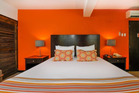 Talk of the Town Beach Hotel & Beach Club by GH Hoteles Vacation rental in Oranjestad