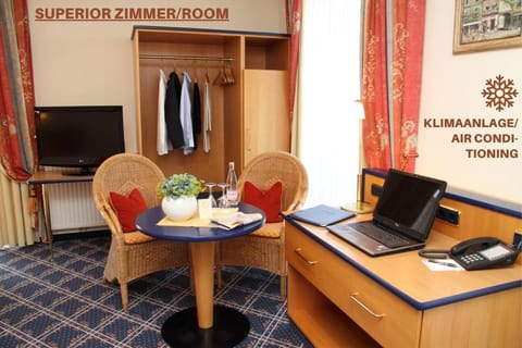 Hotel Zur Post Vacation rental in Garching