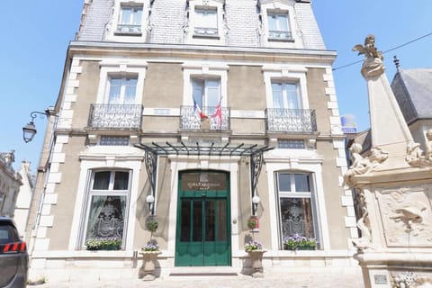 Best Western Plus Hotel D'Angleterre Vacation rental in Bourges