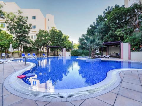 Parkside Suites - Discovery Gardens Vacation rental in Dubai