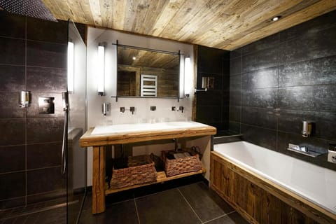 Chalet-Hotel La Marmotte, La Tapiaz & SPA, The Originals Relais (Hotel-Chalet de Tradition) Vacation rental in Les Gets