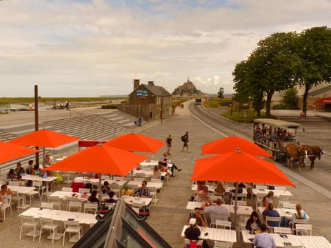 Hotel De La Digue Hotel in Mont Saint-Michel