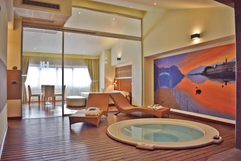 Hotel Lovere Resort & Spa Vacation rental in Lovere