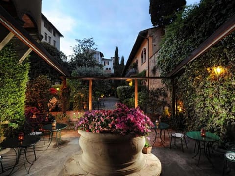 Hotel Monna Lisa -Florence City Centre Vacation rental in Florence