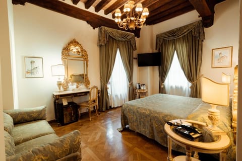 Hotel Palazzo Alexander Vacation rental in Capannori