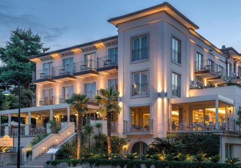 Villa Rosa Hotel Desenzano Vacation rental in Desenzano del Garda