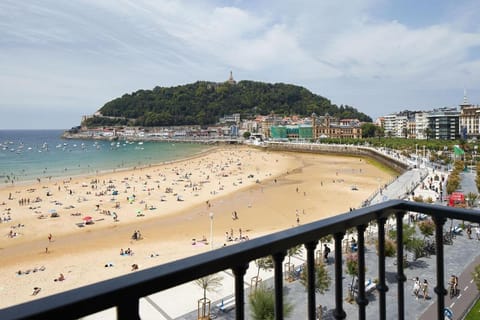 Hotel De Londres Y De Inglaterra Vacation rental in San Sebastian