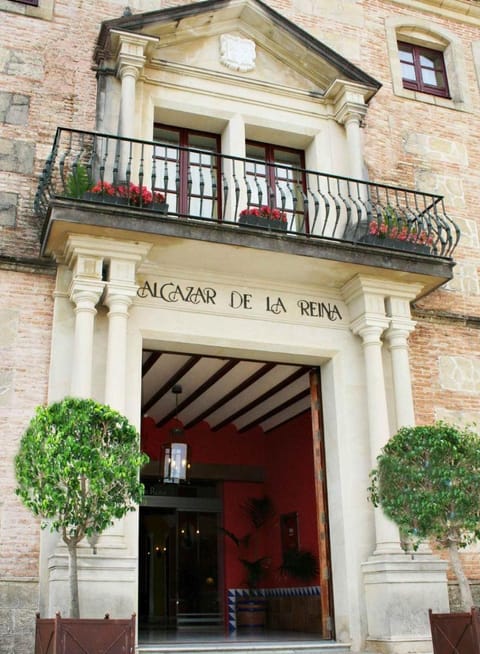 Alcazar De La Reina Hotel Vacation rental in Carmona