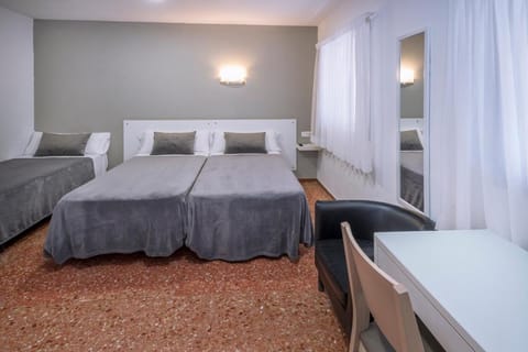 Hotel Catalunya Express Vacation rental in Tarragona