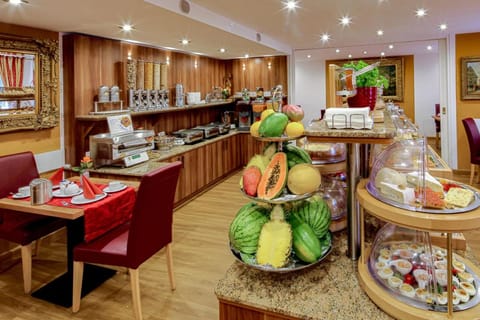 Tiptop Hotel Burgschmiet Garni Vacation rental in Nuremberg