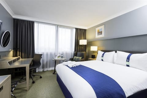 Holiday Inn Glasgow Airport Vacation rental in Paisley