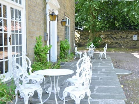 Healey House Hotel Vacation rental in Dewsbury