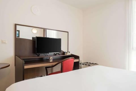 Comfort Suites Pau Idron Apartment hotel in Pau