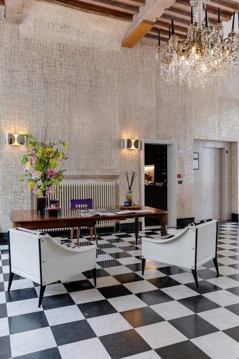 Small Luxury Hotel De Witte Lelie Vacation rental in Antwerp