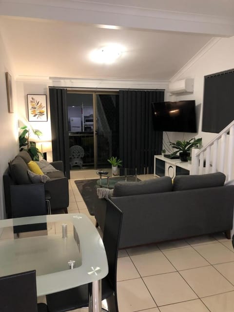 Anacapri Holiday Resort Apartments Vacation rental in Surfers Paradise Boulevard