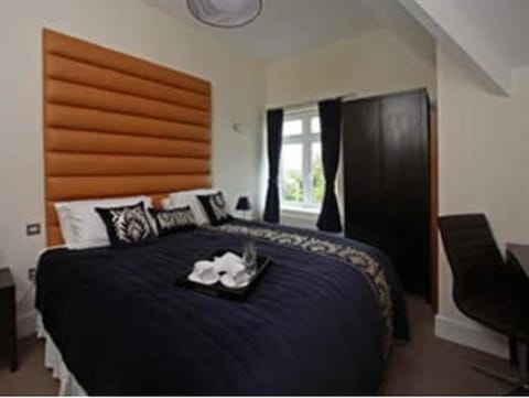 Space Boutique B&B - with Free private car park Bed and Breakfast in Llandudno