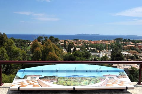 Vacancéole - Résidence L'Ile d'Or Vacation rental in La Londe-les-Maures