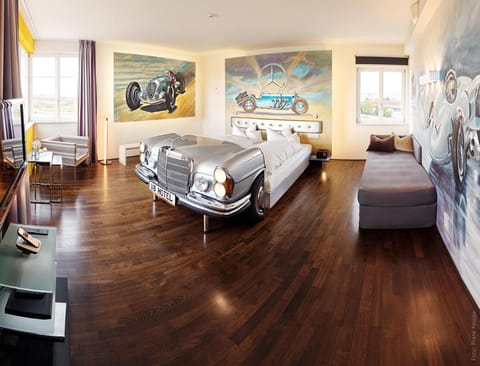 V8 Hotel Motorworld Region Stuttgart Vacation rental in Böblingen