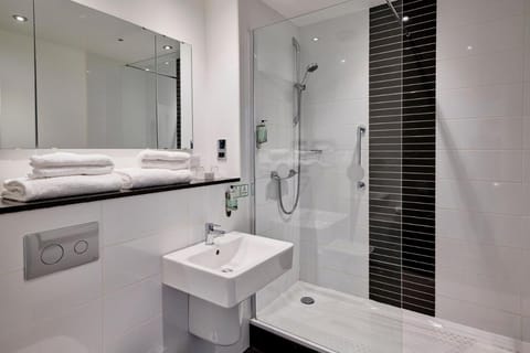 Holiday Inn Corby Kettering A43 Vacation rental in Corby