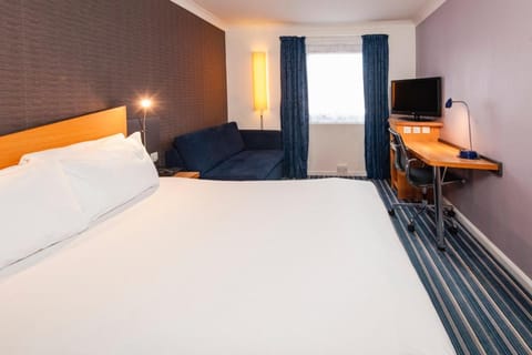 Holiday Inn Express Southampton West Vacation rental in Southampton