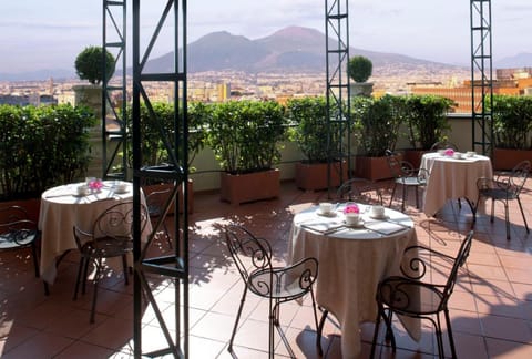 Starhotel Terminus Vacation rental in Naples