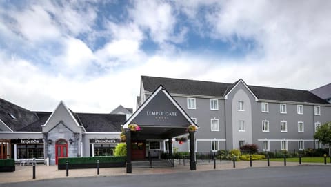 Temple Gate Hotel Vacation rental in Ennis