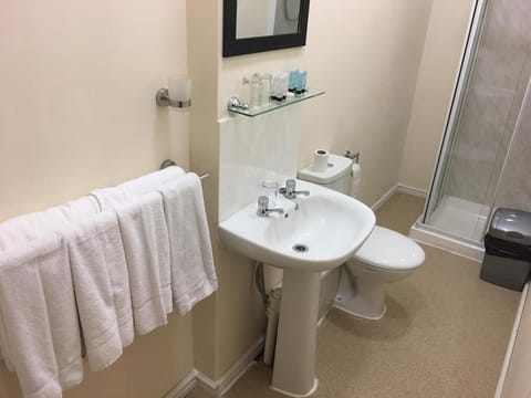 ML Lodge Vacation rental in Cardiff