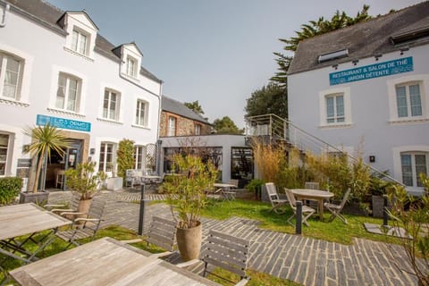 Hôtel Traiteur Les Ormes, The Originals Relais Vacation rental in Barneville-Carteret