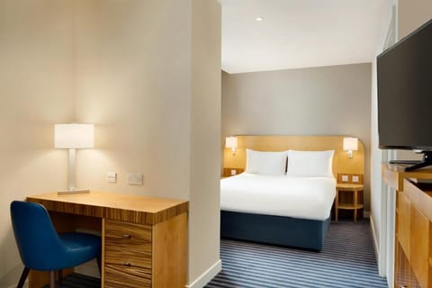 Ramada Hotel & Suites Hotel in Coventry